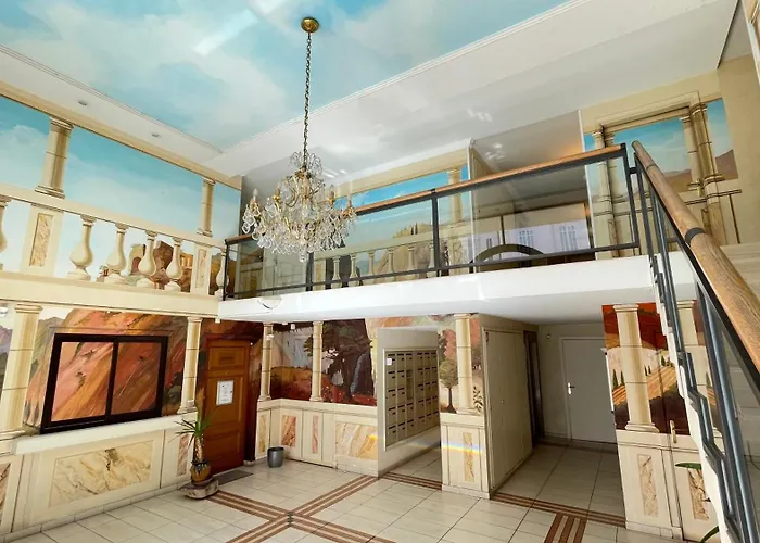 Palazzio Escape * Cannes